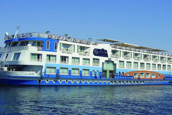 Nile cruise 5 days Private full board accommodation transferred guided tours