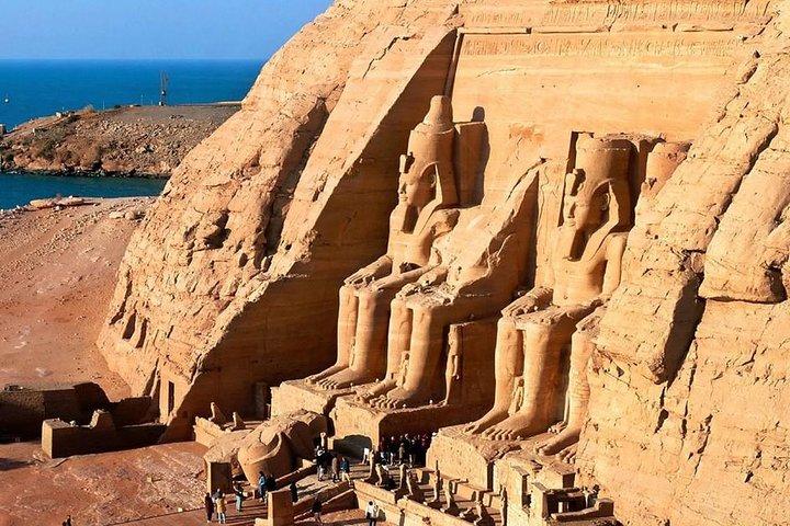 Nile cruise 5 days Private full board accommodation transferred guided tours
