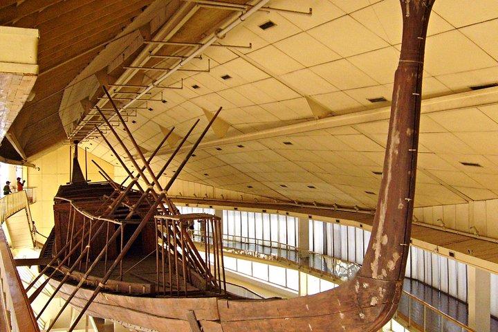 Private Pyramids, Saqqara and Memphis full day tour
