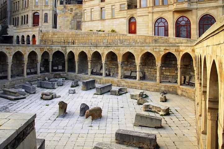 複数日アゼルバイジャン観光ツアー