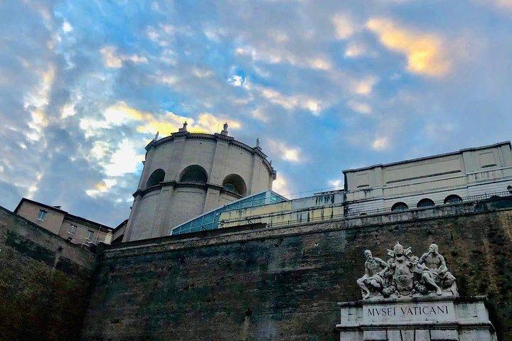 Skip the Line Tour: Vatican Museums, Sistine Chapel & Basilica