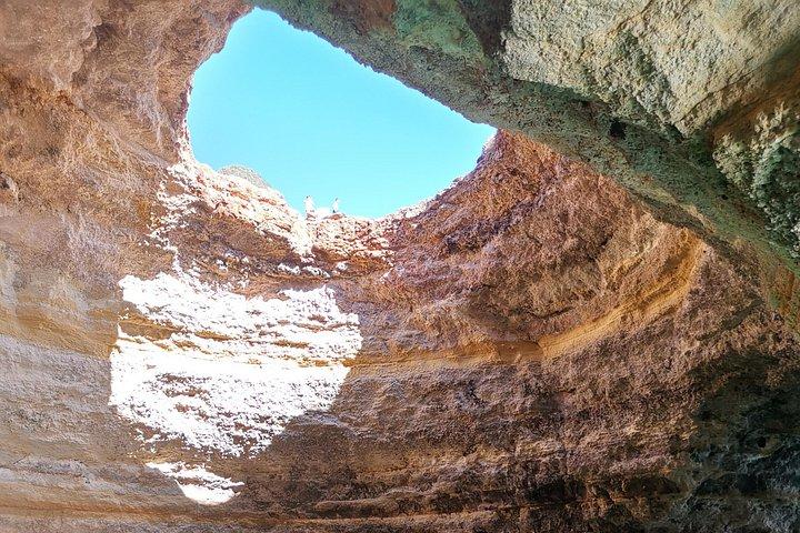 アルブフェイラ発のイルカ探しとベナギル洞窟