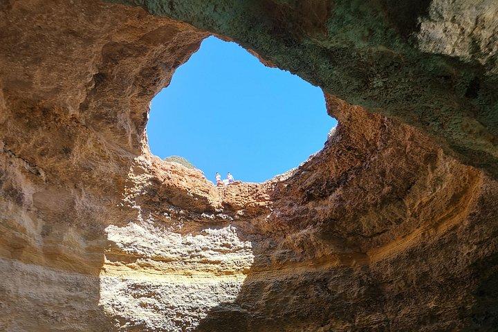 アルブフェイラ発のイルカ探しとベナギル洞窟