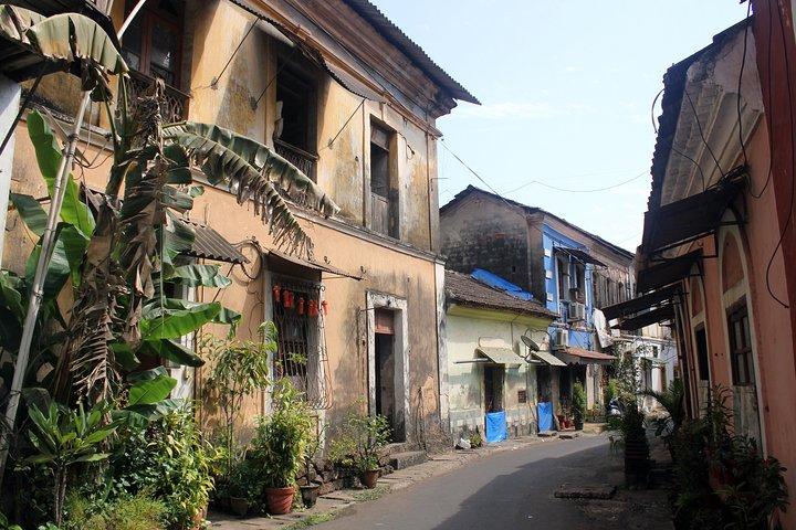 Explore o melhor de North Goa de carro (passeio turístico guiado pela cidade de dia inteiro)