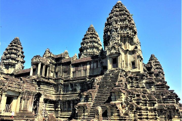 Tour privado de Angkor Wat desde Siem Reap