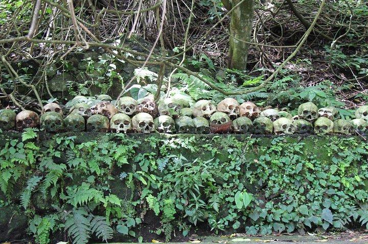Descubra o ritual místico e da morte de Bali em Bali