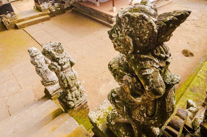 Descubra o ritual místico e da morte de Bali em Bali