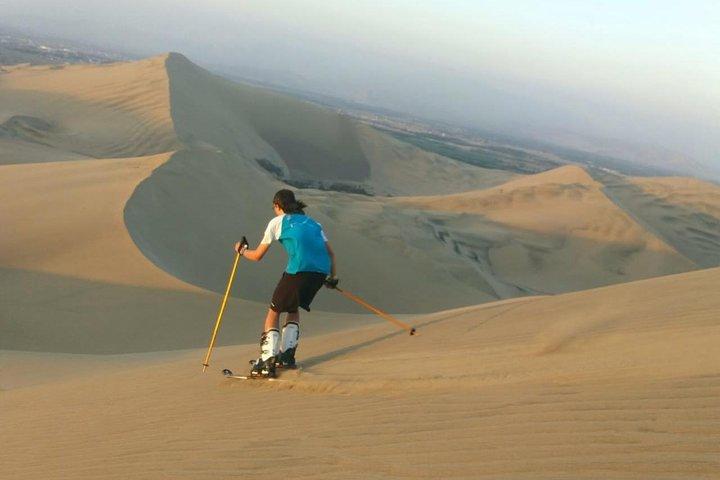 Excursión privada en buggy con sandboard o esquí / 2 horas
