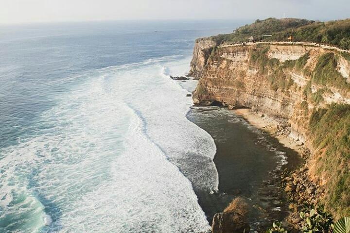 Excursão privada templo tanah lot e templo uluwatu - wifi grátis