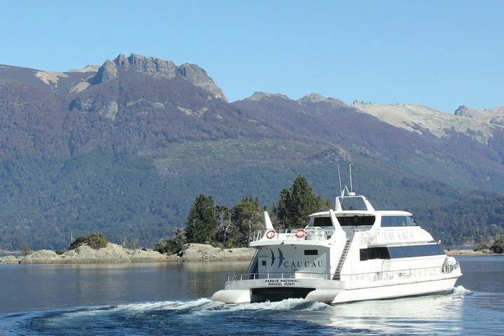 Forêt d'Arrayanes avec l'île Victoria