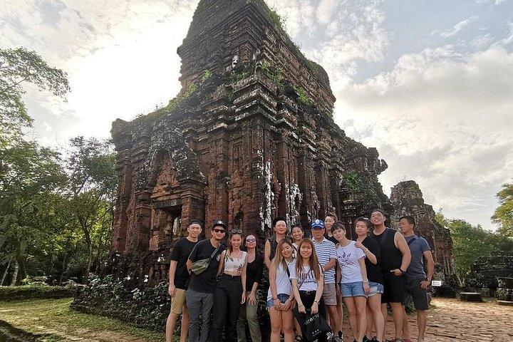 ダナンまたはホイアンからの私の息子ホーリーランド朝または午後ツアー
