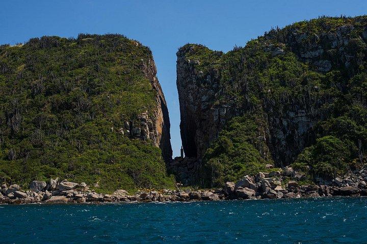 アライアル・ド・カボ日帰り旅行（リオデジャネイロ発 ） ： ボートツアー＆ビーチ