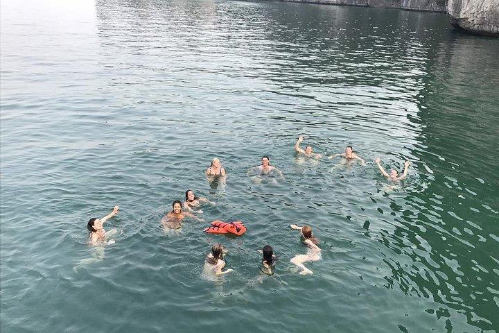 ブティッククルーズ 1泊2日 ランハ湾とカットバ島を探索