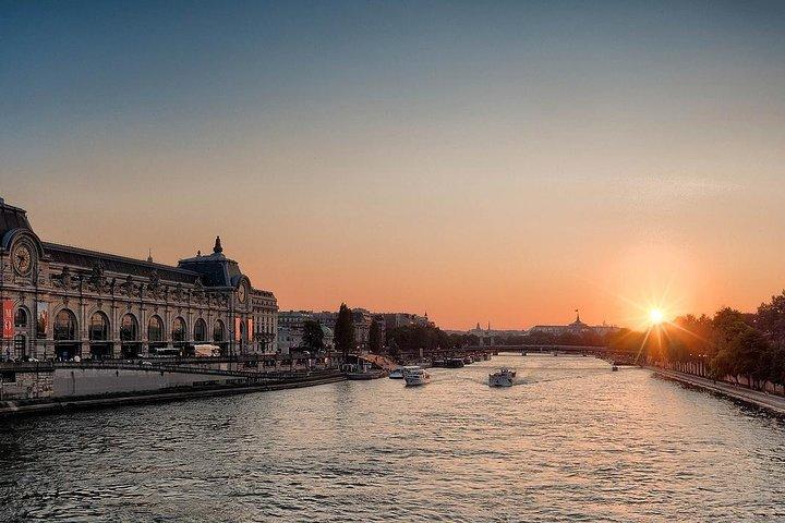 Private Paris Night Lights and Landmarks Tour