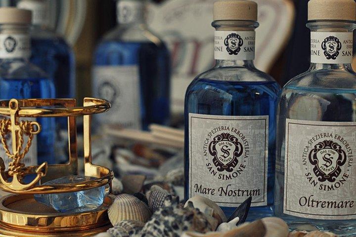 Maak je eigen op maat gemaakte parfum in een historische werkplaats in Florence