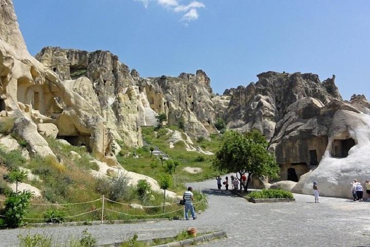 Tour rosso della Cappadocia con pranzo
