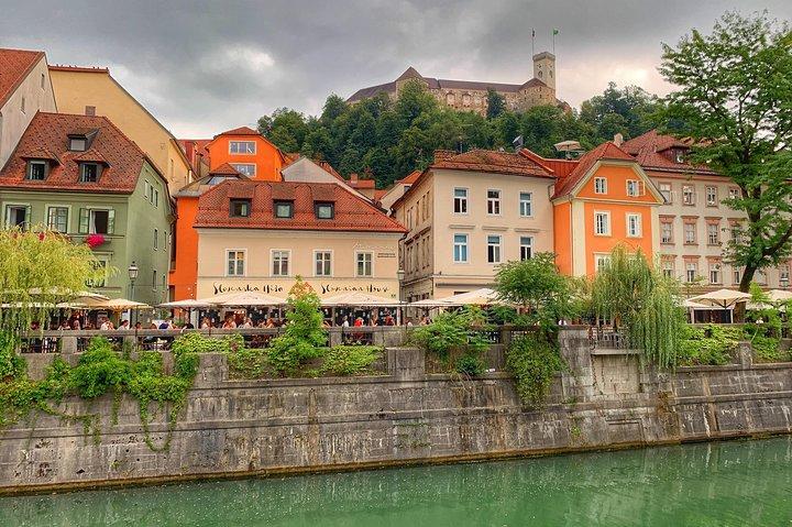 Visite privée à Ljubljana, la grotte de Postojna et le château de Predjama de Zagreb