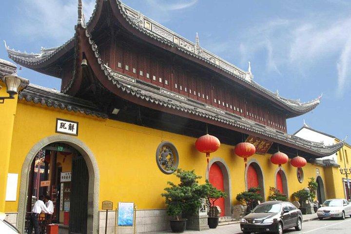 Visite privée de la ville aquatique de Zhujiajiao et du temple du Bouddha de Jade à Shanghai