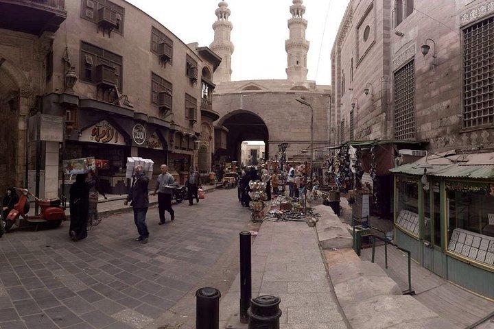 イスラムカイロ日帰りツアー：シタデル、歴史的モスク＆ハーン・エル・ハリーリ