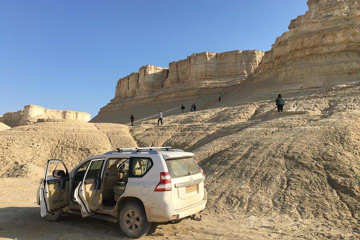 GoKEDEM Private Negev & Ramon Crater Adventure da Tel Aviv con festa beduina