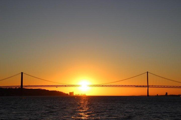 Private Sightseeing in Lisbon By Night