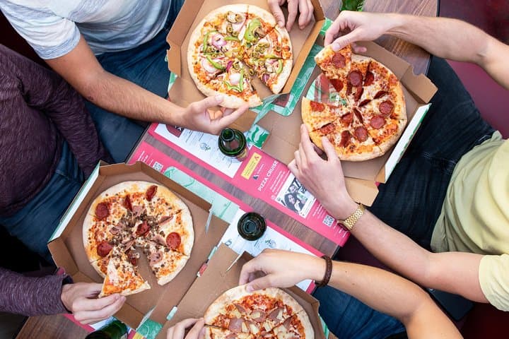 Amsterdam The Original Pizza Cruise with Unlimited Drinks