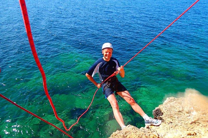 Coasteering Cliff jumping