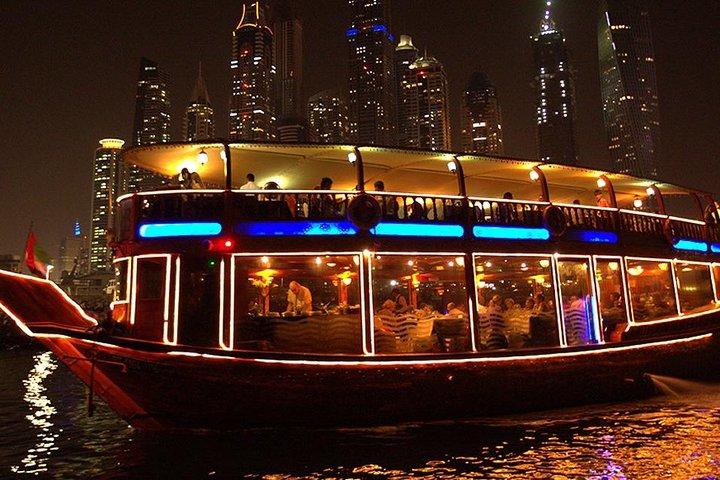 Dubai Marina Crusie met transfer