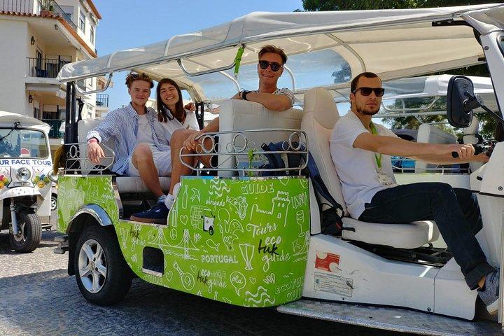 Visite privée du vieux Lisbonne Tuk Tuk | Alfama et quartiers médiévaux