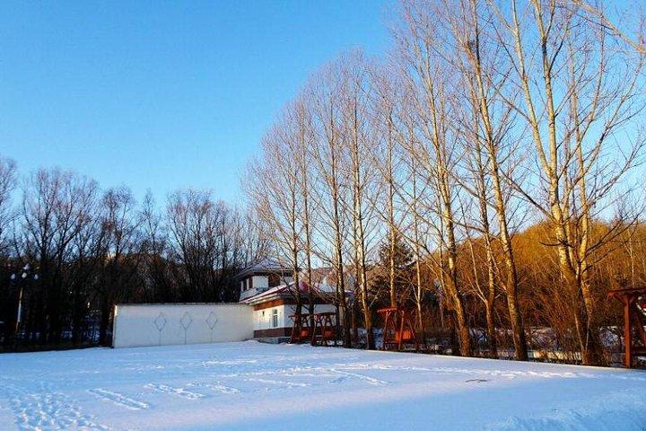 Tour privato di 2 giorni di Harbin a Yabuli Ski e China Snow Town