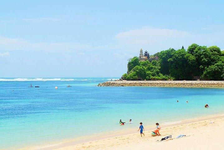 Tour di Bali Sud: sport acquatici, GWK, Uluwatu e spiaggia di Melasti