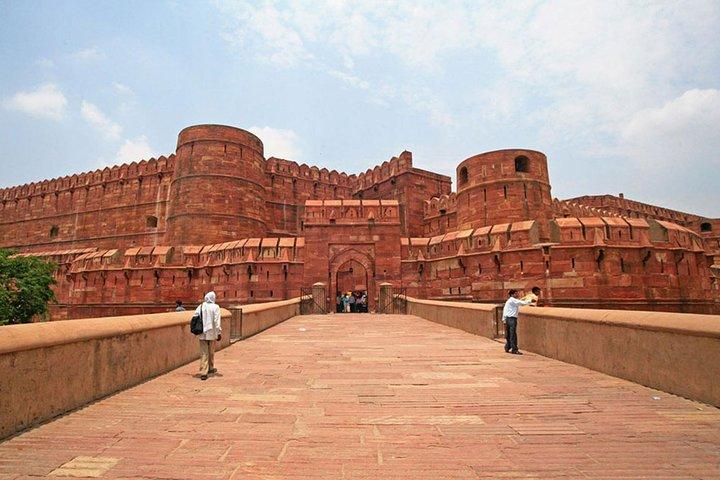 Private : Skip The Line Taj Mahal and Agra Fort Tour オールインクルーシブ
