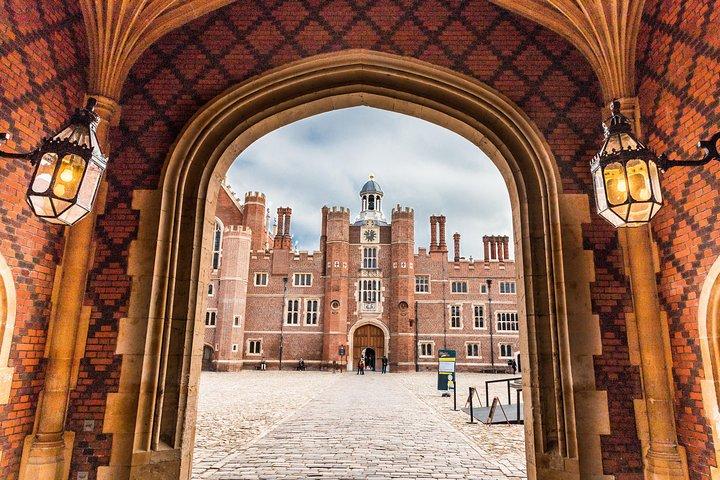 Tour per bambini a Hampton Court Palace a Londra con la guida Blue Badge