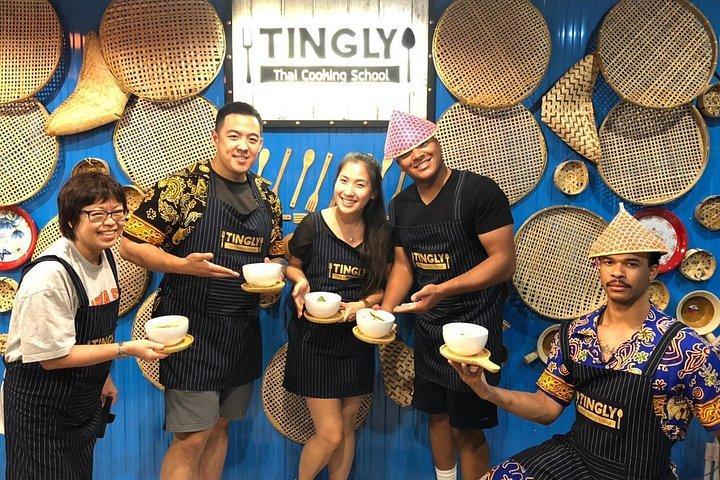 Prickelnder Thai-Kochkurs mit morgendlicher Markttour