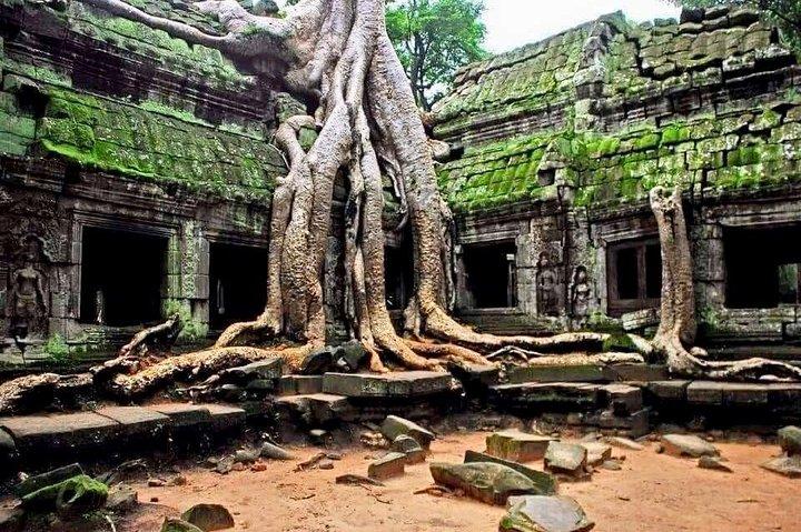 Kulen Mountain Waterfallへの素晴らしいツアー、Kompong Plok Foating Villageの夕日
