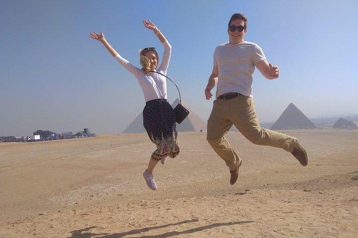 Tour di un giorno alle Piramidi di Giza Saqqara Memphis e Dahshur dal Cairo