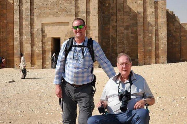 Tour di un giorno alle Piramidi di Giza Saqqara Memphis e Dahshur dal Cairo