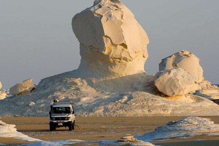 Excursão Deserto Branco e Oásis Bahariya saindo do Cairo