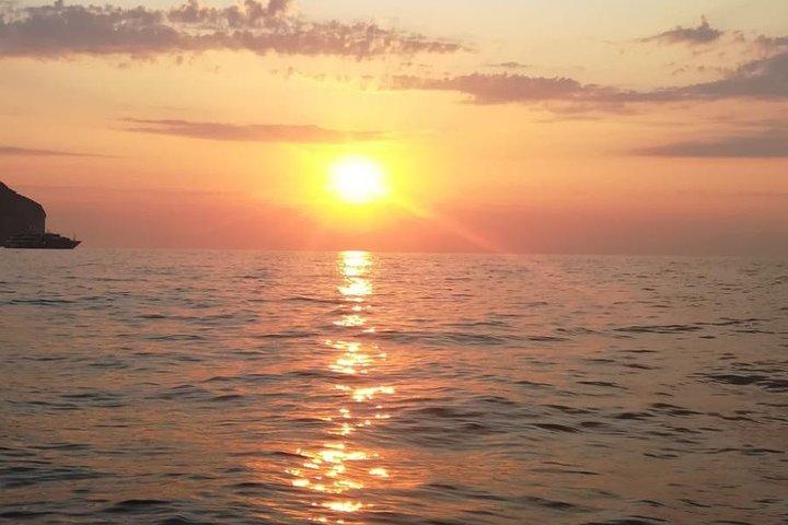 Cruzeiro Privado ao Pôr do Sol com Prosecco a Bordo