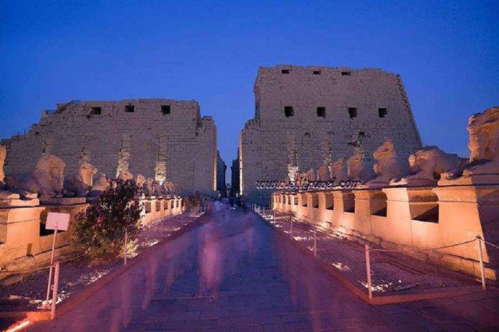 Luxor: geluids- en lichtshow in Karnak-tempel met transfers