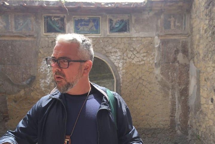 Tours in Pompeii guided by a professional Archeologist