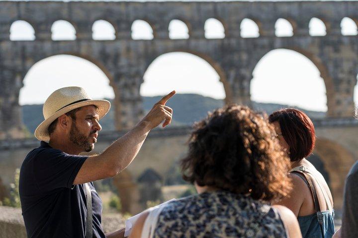 エクス発プロヴァンス日帰り旅行：ボー、ポン・デュ・ガール、アヴィニョン、ワイン