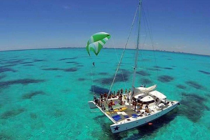 Aventura de catamarã em Cancun