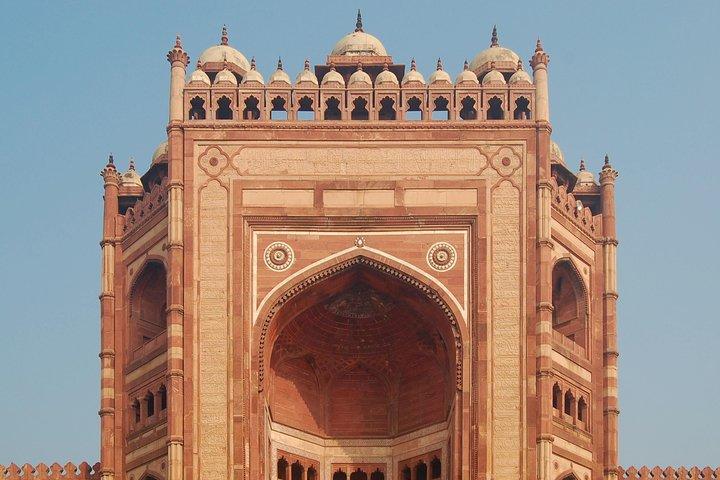 Geführte Fatehpur Sikri- und Abhaneri-Tour ab Jaipur mit Agra Drop