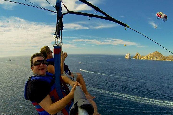 Aventura de Parasailing em Los Cabos