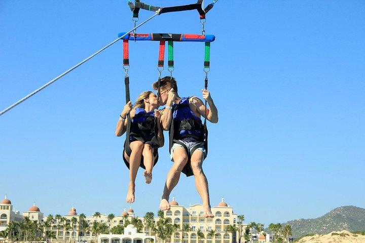 Aventura de Parasailing en Los Cabos
