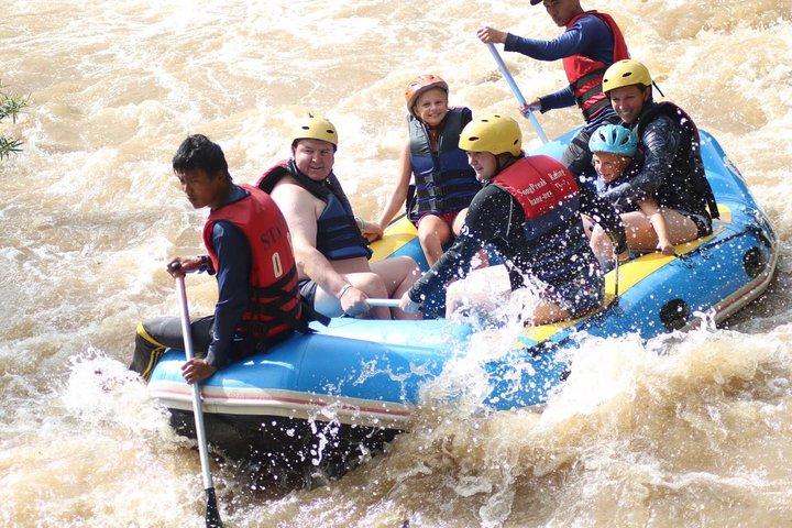 Best Seller: Rafting 5km + Flying Fox (dia inteiro de Phuket)