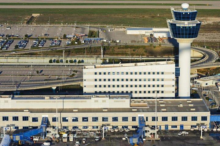 アテネ空港からピレウス クルーズ港、およびその逆の送迎サービス 06:30 ～ 22:30