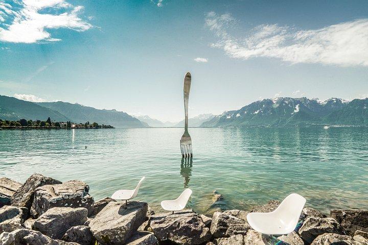 モントルー日帰り旅行、チャップリンの世界＆シヨン城＆アペリティフ