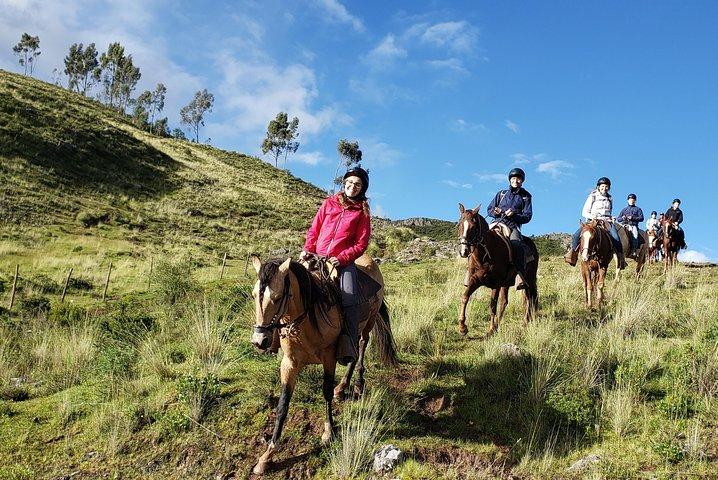 Balade à cheval + visite guidée de Sacsayhuaman